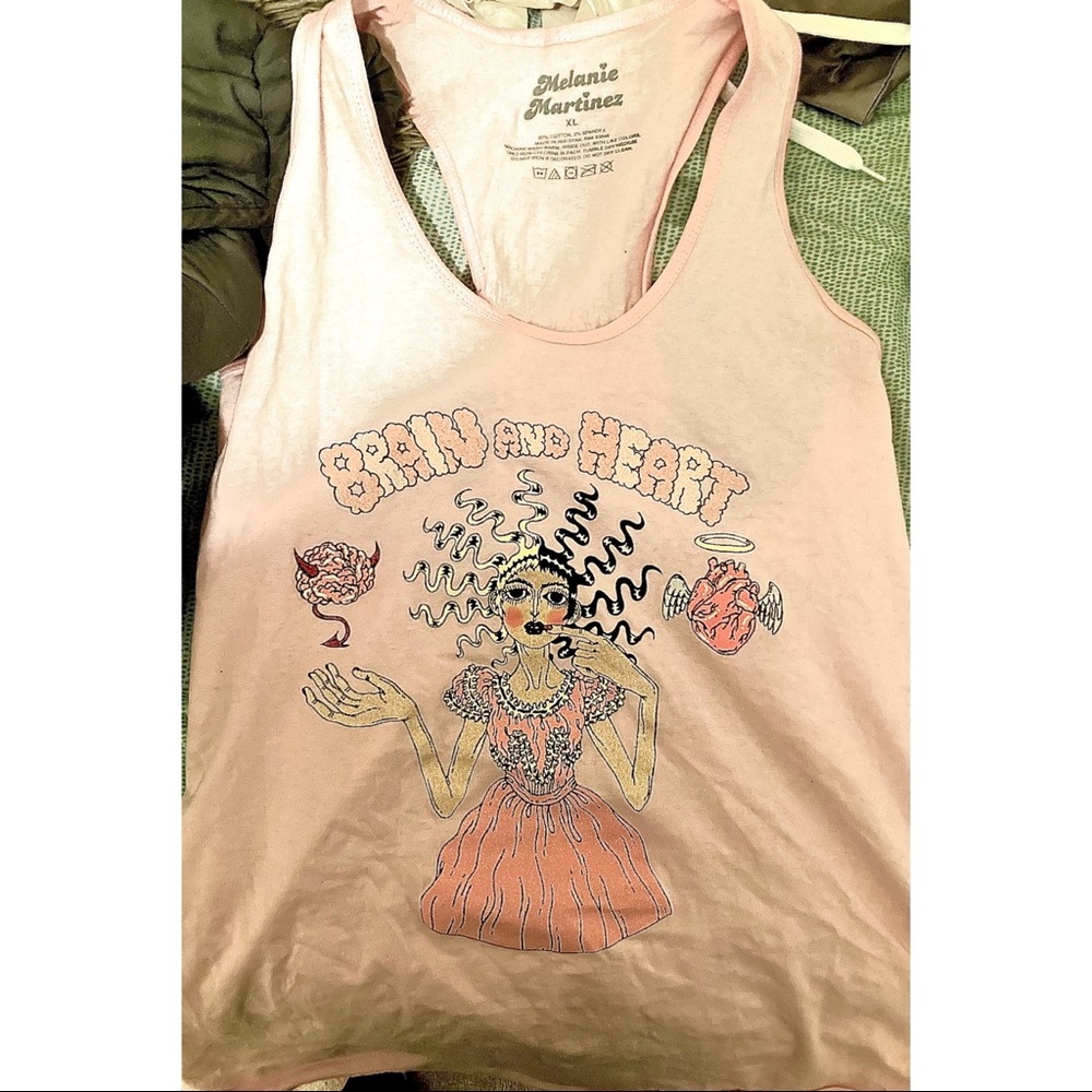 Melanie Martinez brain & heart tank top💞